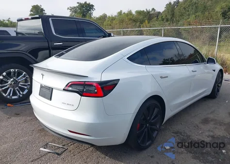 2020 Tesla Model 3 Performance z USA, uszkodzony, nr VIN 5YJ3E1ECXLF642125